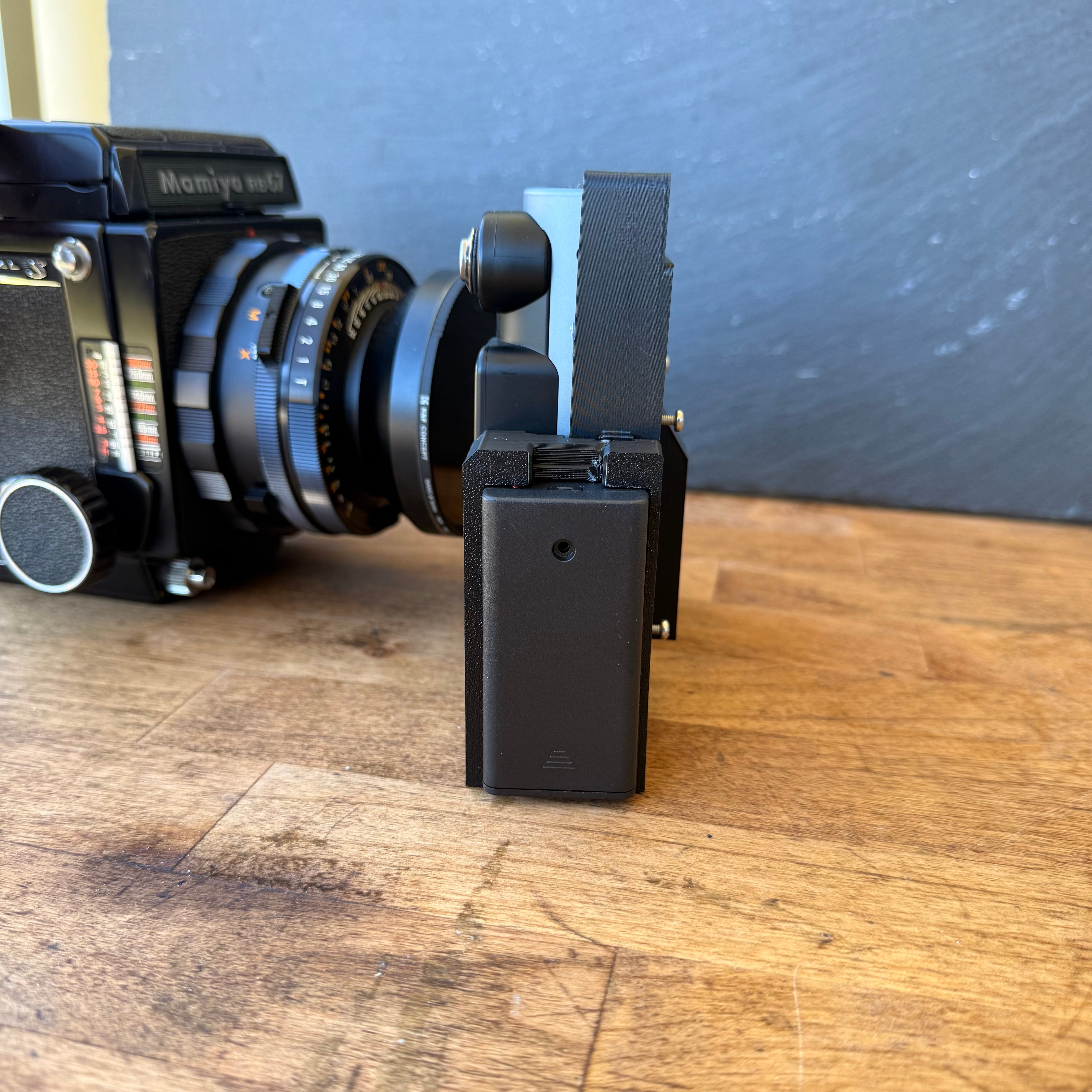 JingStax Mini - Motorized Instax Back for Mamiya RB67 – Jing