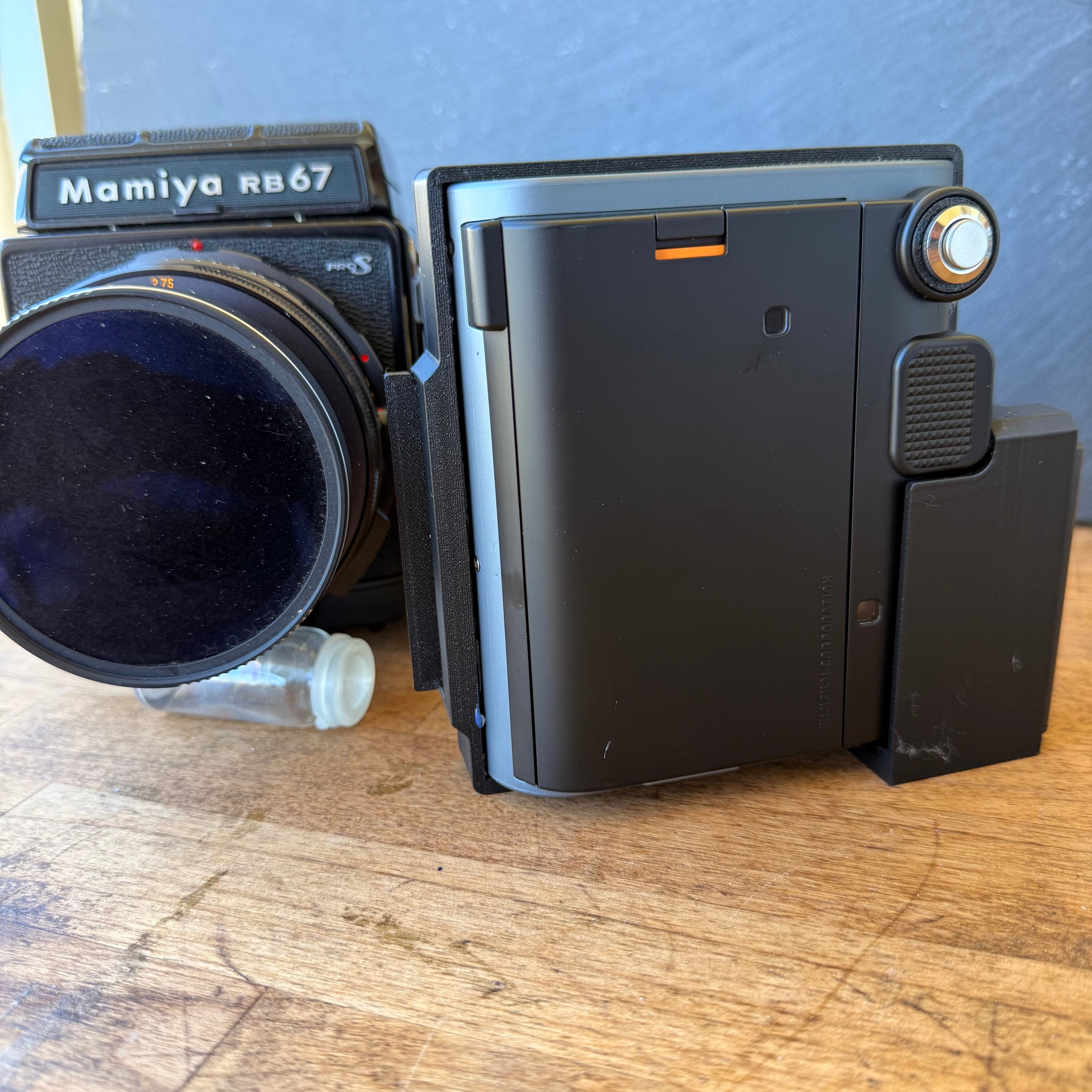 JingStax Mini - Motorized Instax Back for Mamiya RB67 – Jing